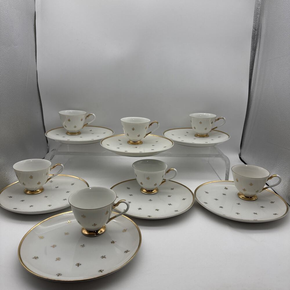 Set Of 7 (50-60's) Fleur de Lis Snack Set Gold & White -Plates & Tea/Coffee Cups